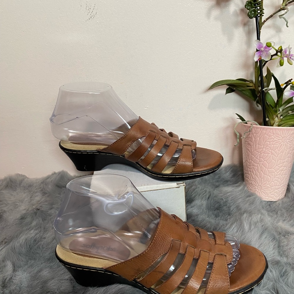 Leather Strappy Wedge Sandals - Brown